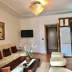 25 Green Retreat Mansion Suite
