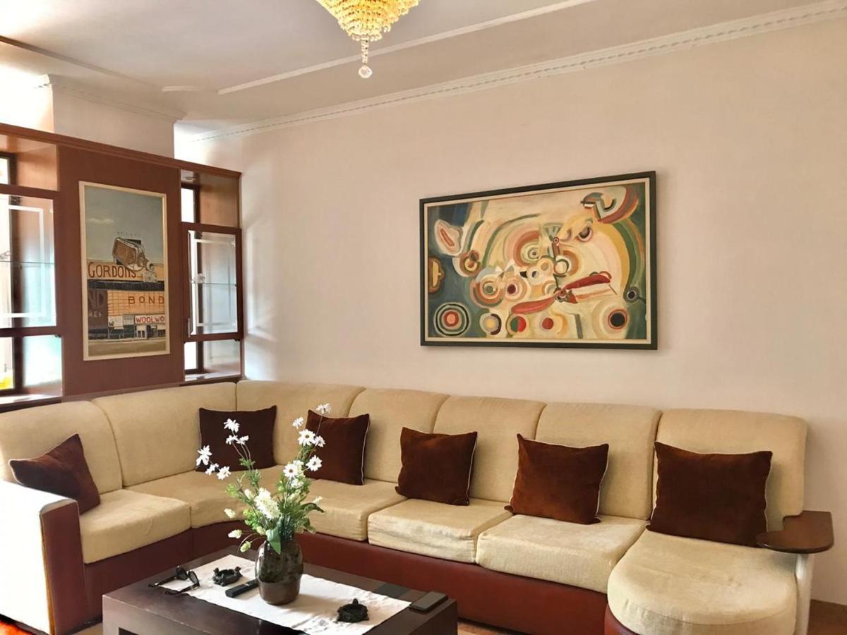 Apartament 25 Retreat Mansion Tirana