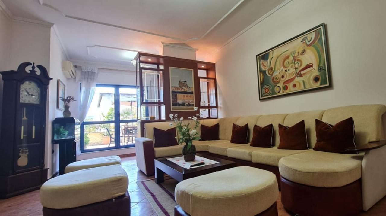 25 Retreat Mansion Apartament *